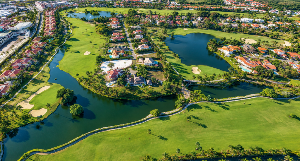 Cocotal Golf & Country Club: vivir e invertir en una comunidad consolidada de Bávaro
